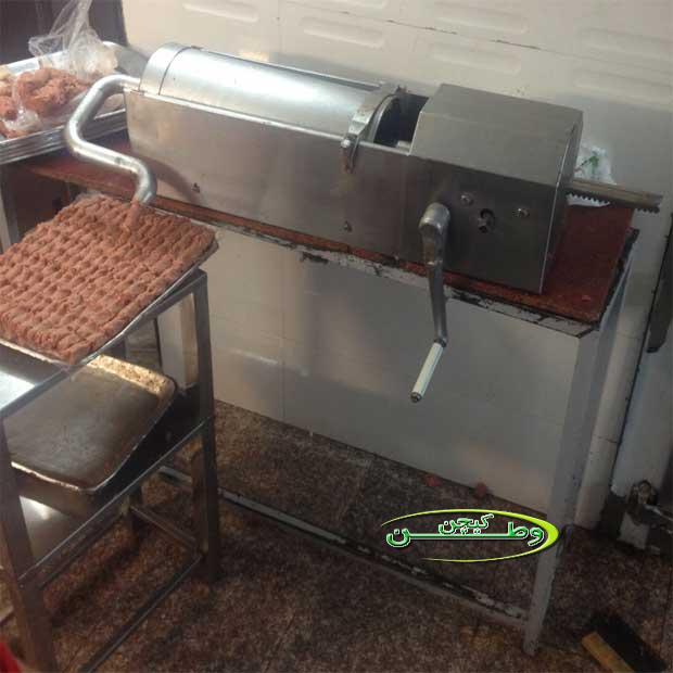 دستگاه کباب لقمه زن گوشت چرخ کرده